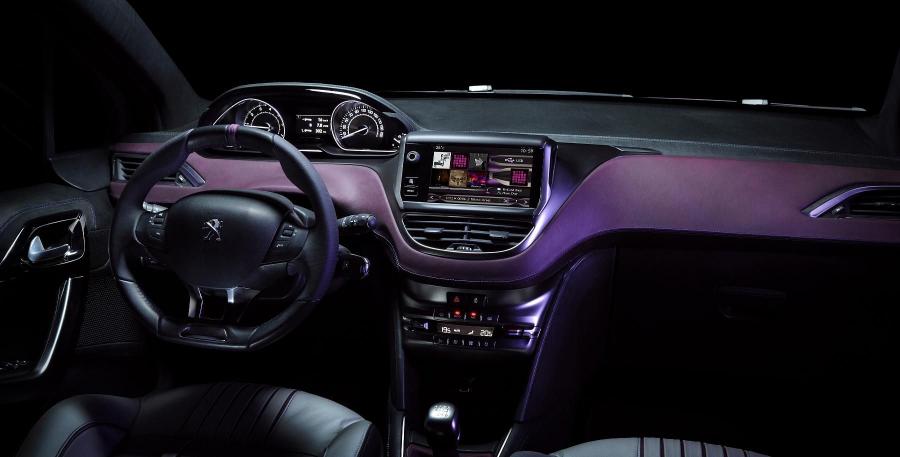  Peugeot 208 XY Concept 2012 года  (фото 12 из 24)
